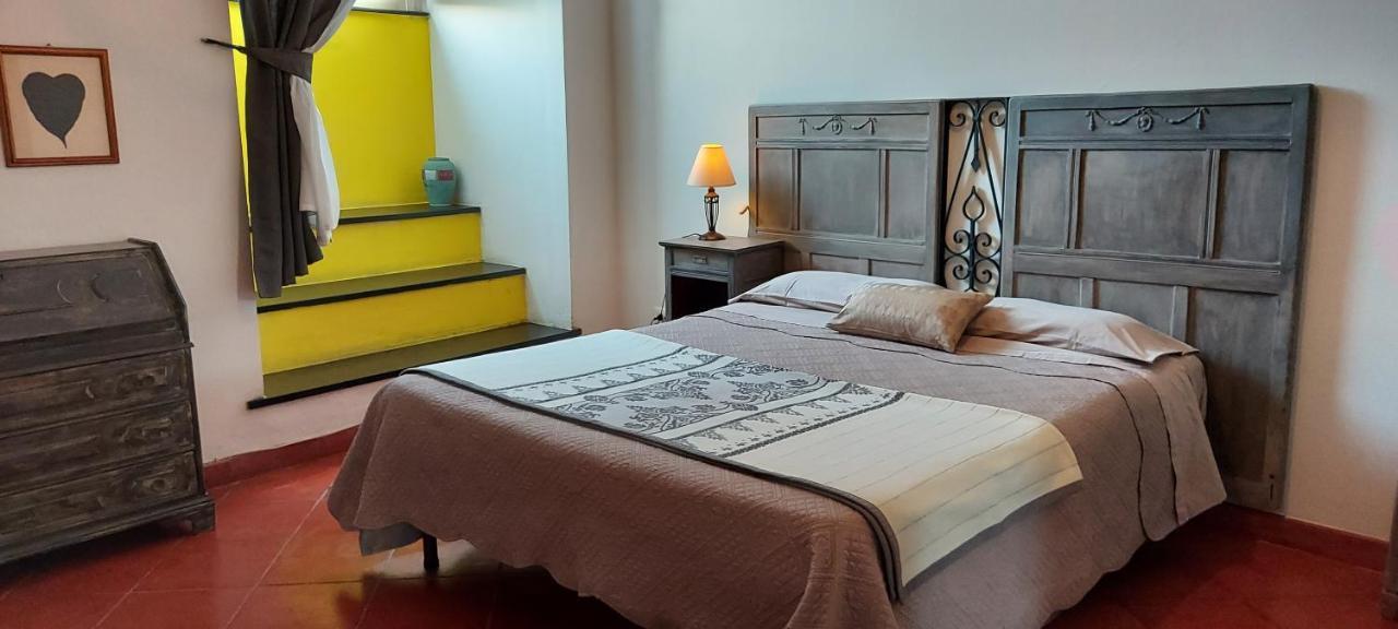 B&B Palazzo Oddo Albenga Eksteriør billede