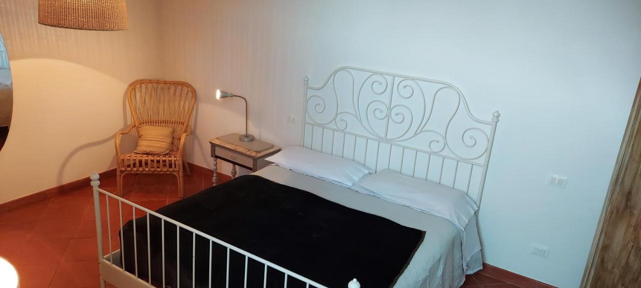 B&B Palazzo Oddo Albenga Eksteriør billede